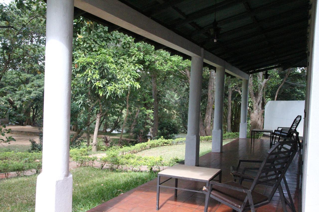 Hotel Dambulu Oya Family Park Dambulla Exteriér fotografie